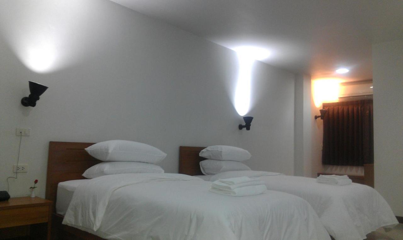 バンコク都 ザ ヌーク プラトゥナム Bed & Breakfast エクステリア 写真